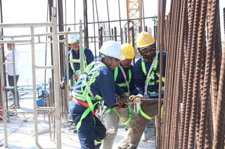 Tăng tốc thi công cầu Đại Ngãi 1, vượt khó vật liệu và thời tiết