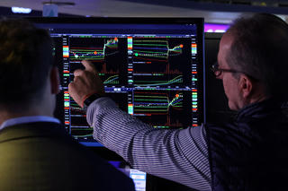 Chính sách tiền tệ trước khủng hoảng Trung Đông