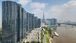 Tăng trưởng hai con số - Lời giải từ đầu tàu kinh tế - Bài 1: Phải tạo ra bước nhảy mới