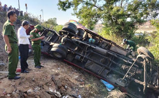 Lâm Đồng: Xe khách lao xuống vực, 4 người chết, nhiều người bị thương