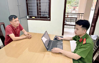 Bắt đối tượng giả danh lực lượng trật tự đô thị để cưỡng đoạt tài sản