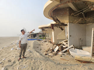 Hiện trạng Khu Resort Hoa Tiên Xuân Thành sau 6 tháng bão Bualoi càn quét