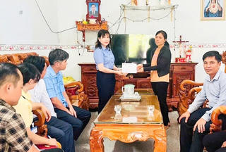 Mặt trận tỉnh Lâm Đồng thăm gia đình có người thân bị đuối nước tại địa phương     