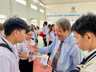 “Khát” nhân lực khu vực công