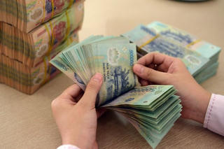 Nhiều ngân hàng đã đồng loạt hạ lãi suất huy động