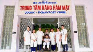 Huế: Thực hiện thành công ca phẫu thuật u ác tính xương hàm dưới