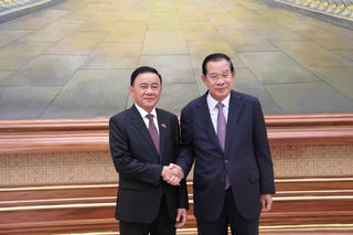 Thường trực Ban Bí thư Trần Cẩm Tú hội kiến Quyền Quốc trưởng, Chủ tịch Đảng Nhân dân Campuchia, Chủ tịch Thượng viện Campuchia