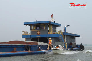 Hà Nội tăng cường kiểm soát giao thông đường thủy trước mùa mưa bão