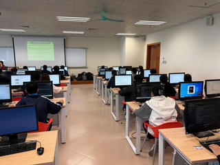 Lộ trình thi tốt nghiệp THPT trên máy tính ra sao?