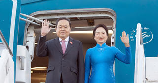 Chủ tịch Quốc hội Trần Thanh Mẫn và Phu nhân đến Rome, bắt đầu chuyến thăm chính thức Italia