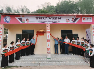 Hỗ trợ thư viện cho trẻ em khó khăn ở Thanh Hóa