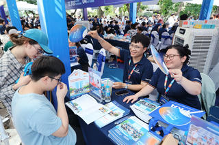 Tuyển sinh 2026: Trường đại học đồng loạt siết đầu vào