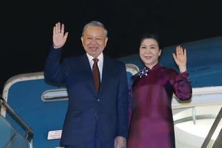 Tổng Bí thư, Chủ tịch nước Tô Lâm và Phu nhân lên đường thăm cấp Nhà nước đến Trung Quốc