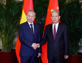 Tổng Bí thư, Chủ tịch nước Tô Lâm hội kiến Ủy viên trưởng Nhân đại toàn quốc Trung Quốc Triệu Lạc Tế