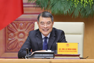 Thủ tướng Lê Minh Hưng đề xuất 3 định hướng hợp tác năng lượng tại Hội nghị AZEC mở rộng