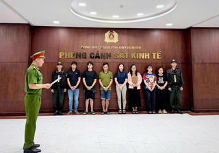 Khởi tố 07 đối tượng đổ trộm hơn 20.160 tấn chất thải về tội "gây ô nhiễm môi trường"