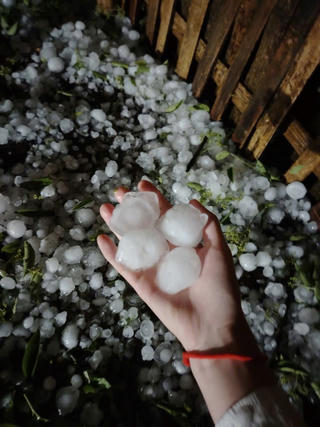 Thông tin mới nhất việc mưa đá dữ dội ở Lào Cai