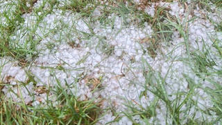 Quảng Ngãi xuất hiện mưa đá