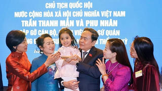 Chủ tịch Quốc hội gặp gỡ cộng đồng người Việt Nam tại Thổ Nhĩ Kỳ