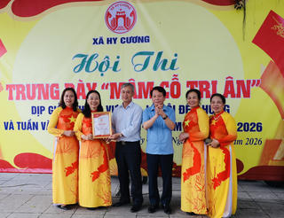 Người Mặt trận thi soạn cỗ tri ân các Vua Hùng