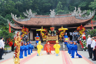 Lễ giỗ Đức Quốc Tổ Lạc Long Quân và dâng hương Tổ Mẫu Âu Cơ