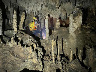 Phát hiện hang động, tài nguyên du lịch mới ở Phong Nha - Kẻ Bàng