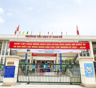 Tiếp việc nhiều học sinh Trường Tiểu học Lý Nam Đế bị đau bụng, buồn nôn: Chờ thông tin chính thức từ Sở Y tế Hà Nội