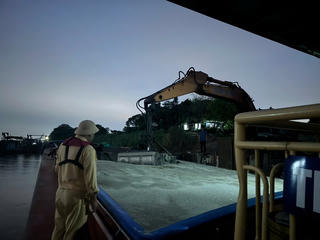 Hà Nội: Phát hiện gần 400 m3 cát không rõ nguồn gốc tại hai bến bãi ven sông Hồng