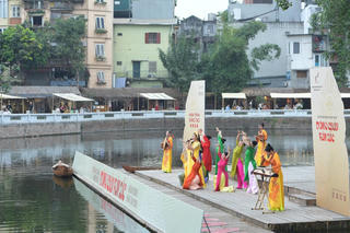 Thanh âm xưa và khúc khải hoàn chào mừng đại lễ