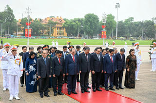 Lãnh đạo Đảng, Nhà nước vào Lăng viếng Chủ tịch Hồ Chí Minh