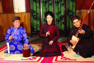 Lời ấy gấm, miệng ấy thêu