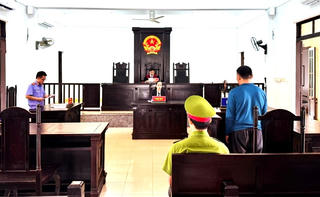 Căn cứ nào để được đề nghị giám đốc thẩm vụ án hình sự