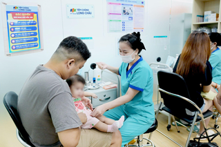 Bệnh lây nhiễm nguy hiểm “dịch chồng dịch” bùng phát trong thời tiết nóng ẩm, chủ động phòng bệnh vẫn là then chốt