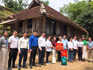 Xoá nhà tạm nhờ 'Lộc Tổ Vua Hùng'