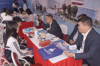 Hướng nghiệp 2026: Học ngành xã hội có lo thất nghiệp?