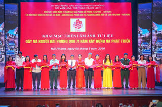 Khai mạc triển lãm ‘Đất và người Hải Phòng qua 71 năm xây dựng và phát triển'