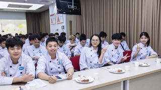Chuẩn trường nghề siết tiêu chí việc làm