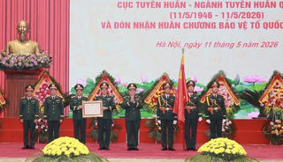 Kỷ niệm 80 năm Ngày truyền thống, Cục Tuyên huấn đón nhận Huân chương Bảo vệ Tổ quốc hạng Nhất