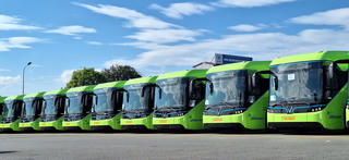 Hà Nội đề xuất miễn vé xe buýt, metro cho học sinh, sinh viên, công nhân