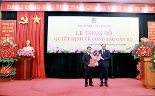 Ông Bùi Đức Thuận làm Chánh án Tòa án nhân dân tỉnh Tuyên Quang