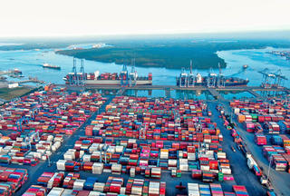 Logistics xanh và lợi thế cạnh tranh mới