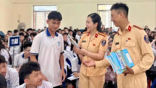 Công an Hà Nội: Xây dựng văn hóa giao thông từ học đường, siết chặt xử lý vi phạm