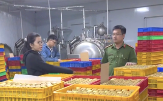 Bắt đối tượng sản xuất nước yến giả quy mô lớn bán trên mạng xã hội