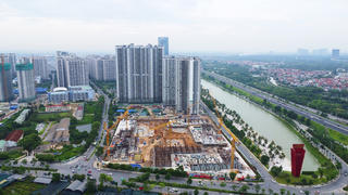 Hà Nội “tuyệt chủng” nhà ở vừa túi tiền