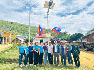 Thắp sáng vùng biên nơi bản Sê Sáp