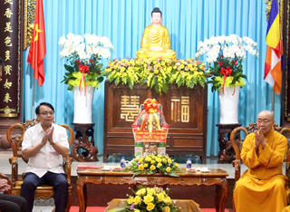 Lâm Đồng: Thăm, chúc mừng Ban Trị sự Giáo hội Phật giáo Việt Nam tỉnh nhân Đại lễ Phật đản năm 2026 