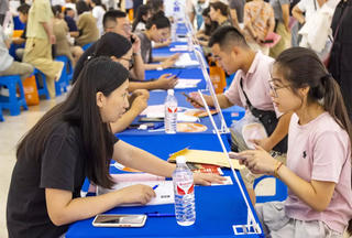 Người trẻ mất phương hướng nghề nghiệp