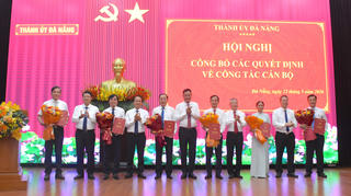 Đà Nẵng công bố các quyết định về công tác cán bộ