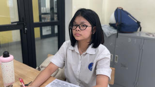 Học sinh lớp 9 tăng tốc ôn thi trước cuộc đua vào lớp 10 công lập