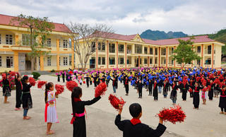 Từ năm học 2026-2027, học sinh trường nội trú vùng biên được hỗ trợ ăn ở, học tập
